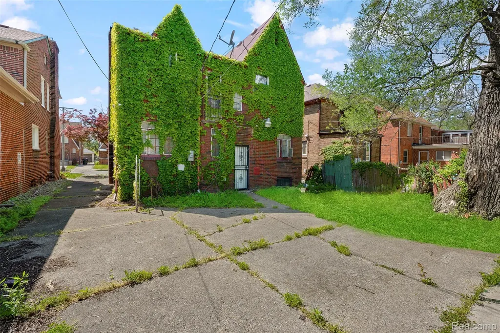 17366 Monica Street Detroit City MI 48221