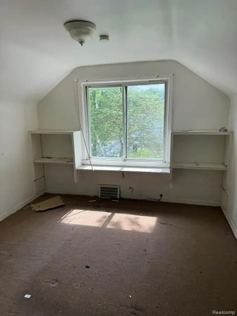 19942 Mccormick Street Detroit City MI 48224