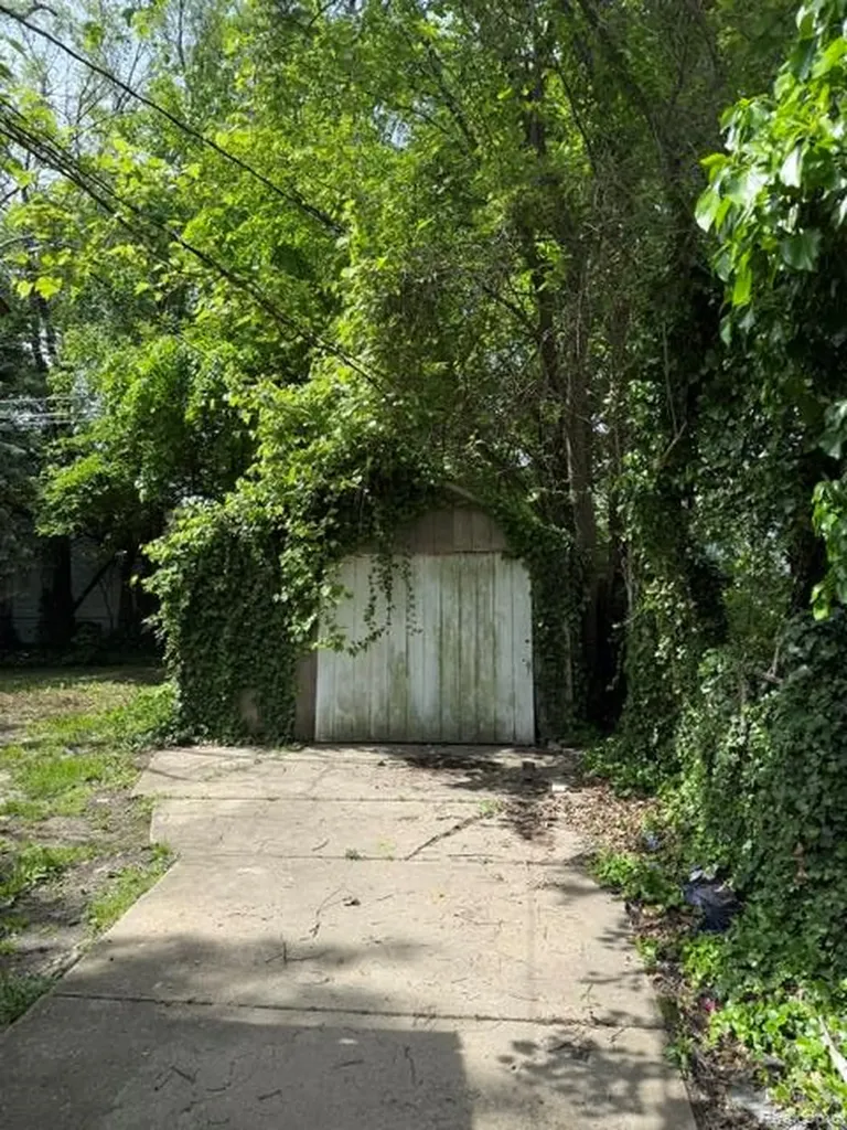 19942 Mccormick Street Detroit City MI 48224