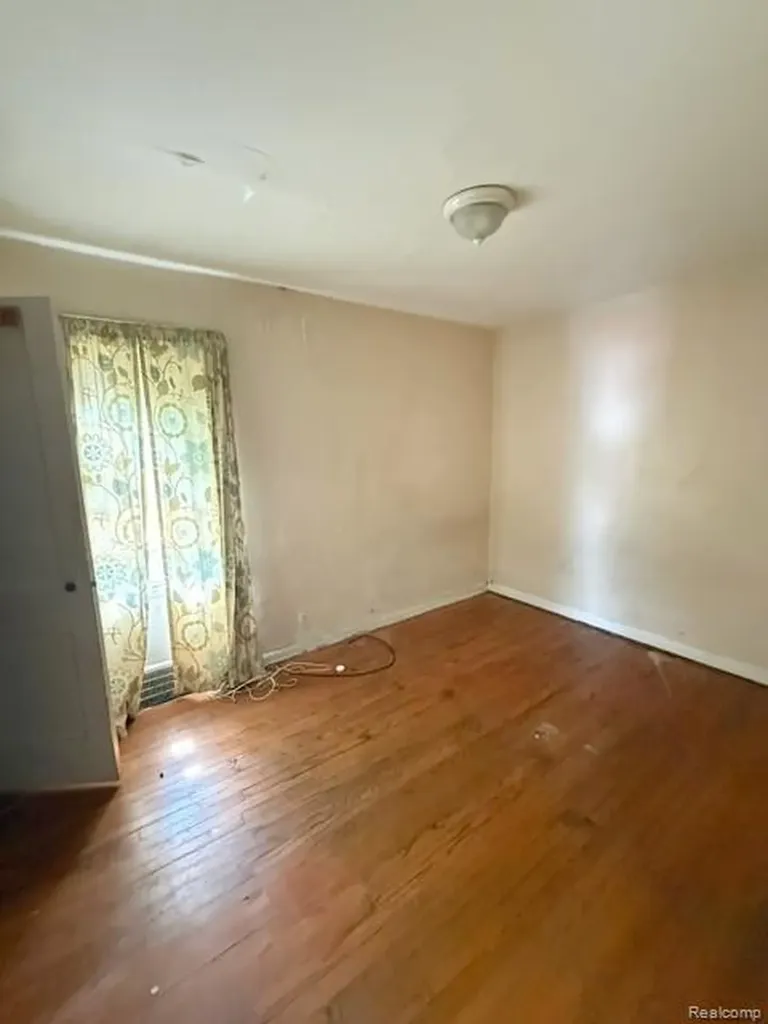 19942 Mccormick Street Detroit City MI 48224