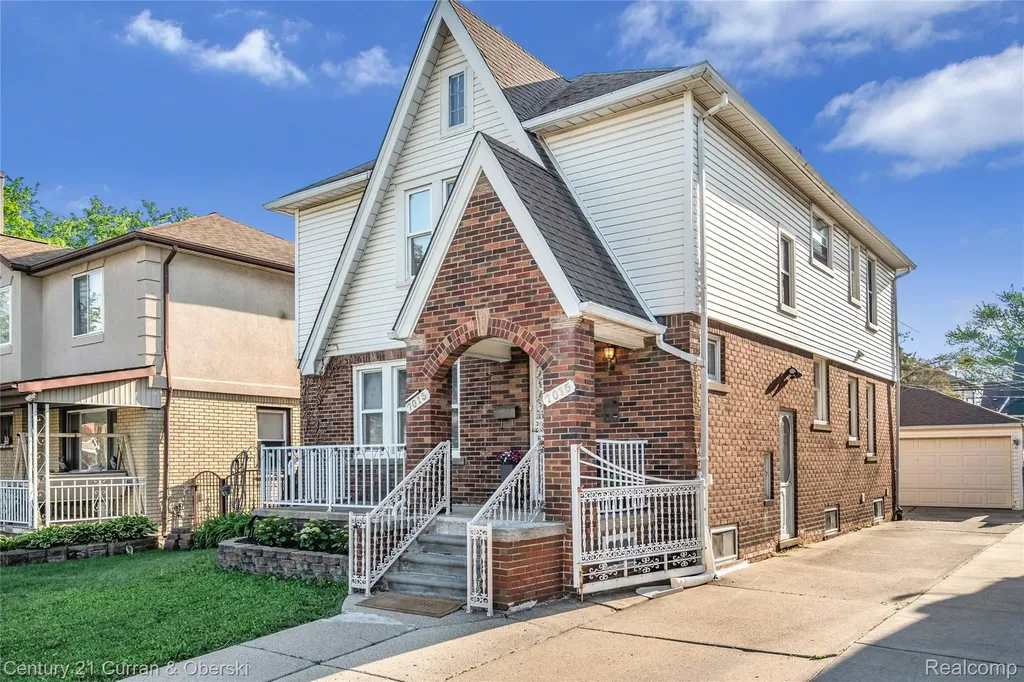 7013 Payne Avenue Dearborn City MI 48126