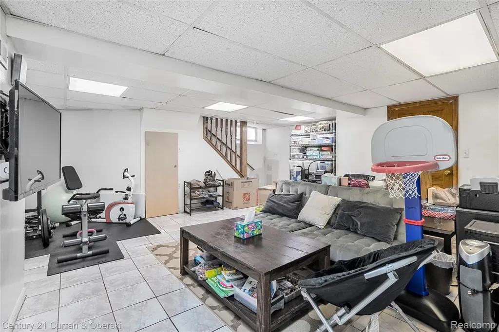 7013 Payne Avenue Dearborn City MI 48126