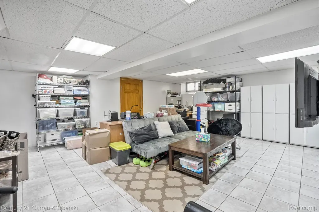 7013 Payne Avenue Dearborn City MI 48126