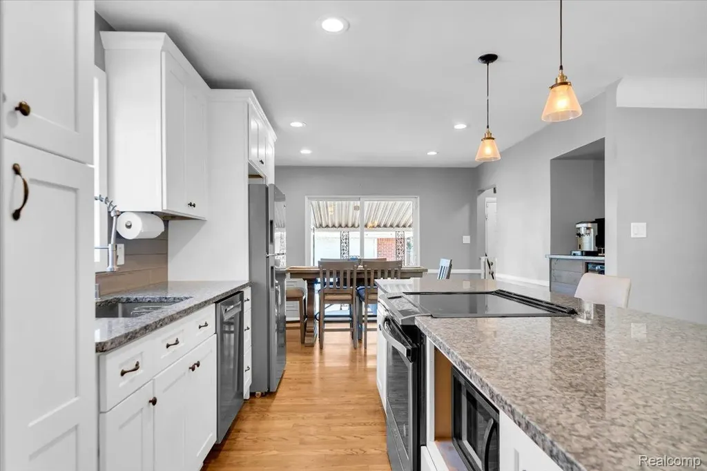 29535 Barkley Street Livonia City MI 48154