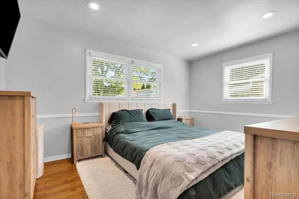 29535 Barkley Street Livonia City MI 48154