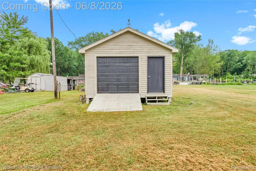 290 Kama Court Algonac City MI 48001