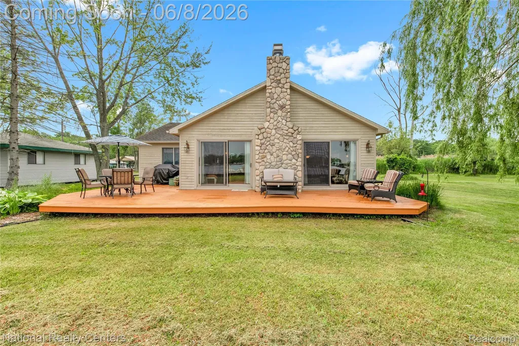 290 Kama Court Algonac City MI 48001