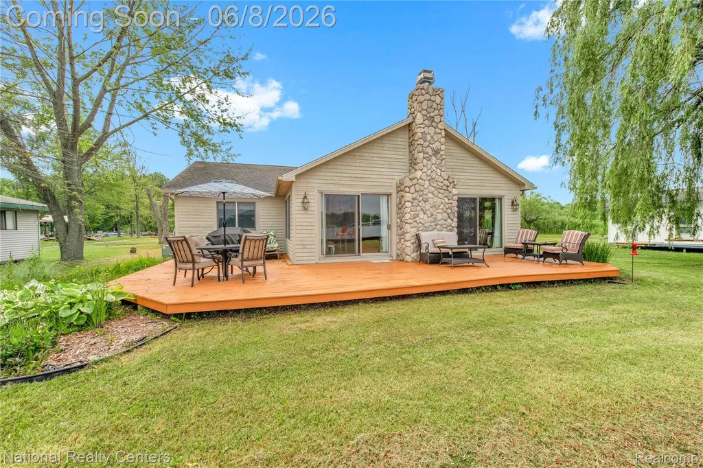 290 Kama Court Algonac City MI 48001