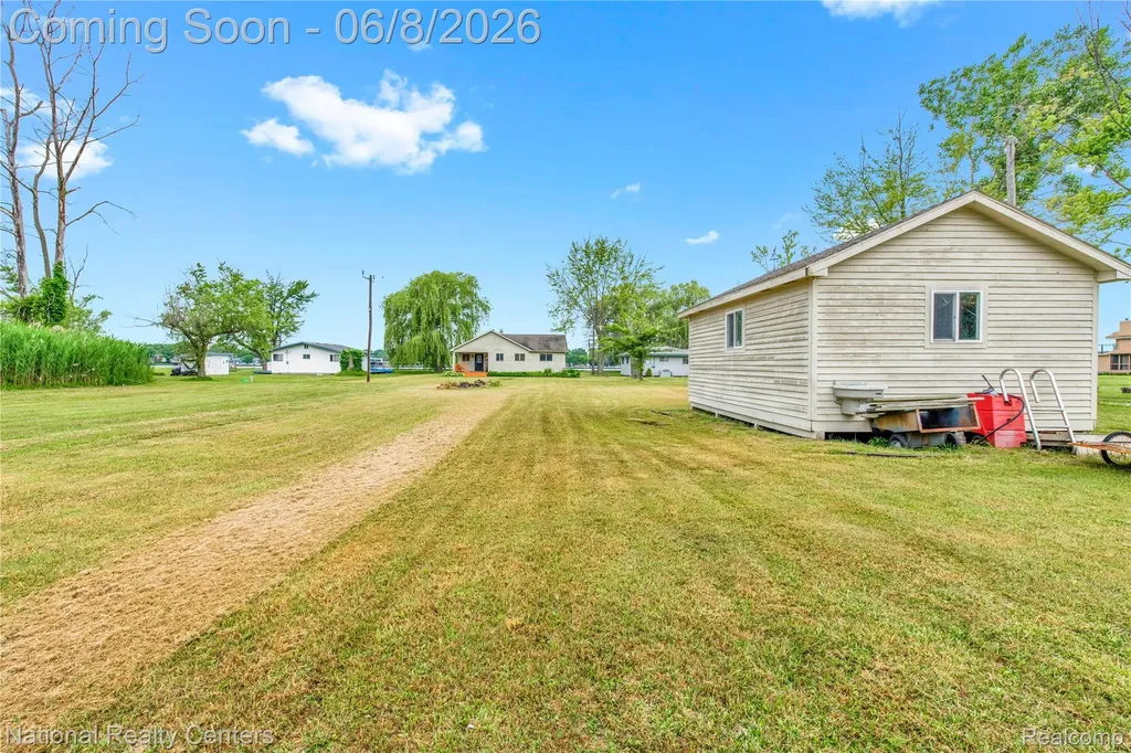 290 Kama Court Algonac City MI 48001