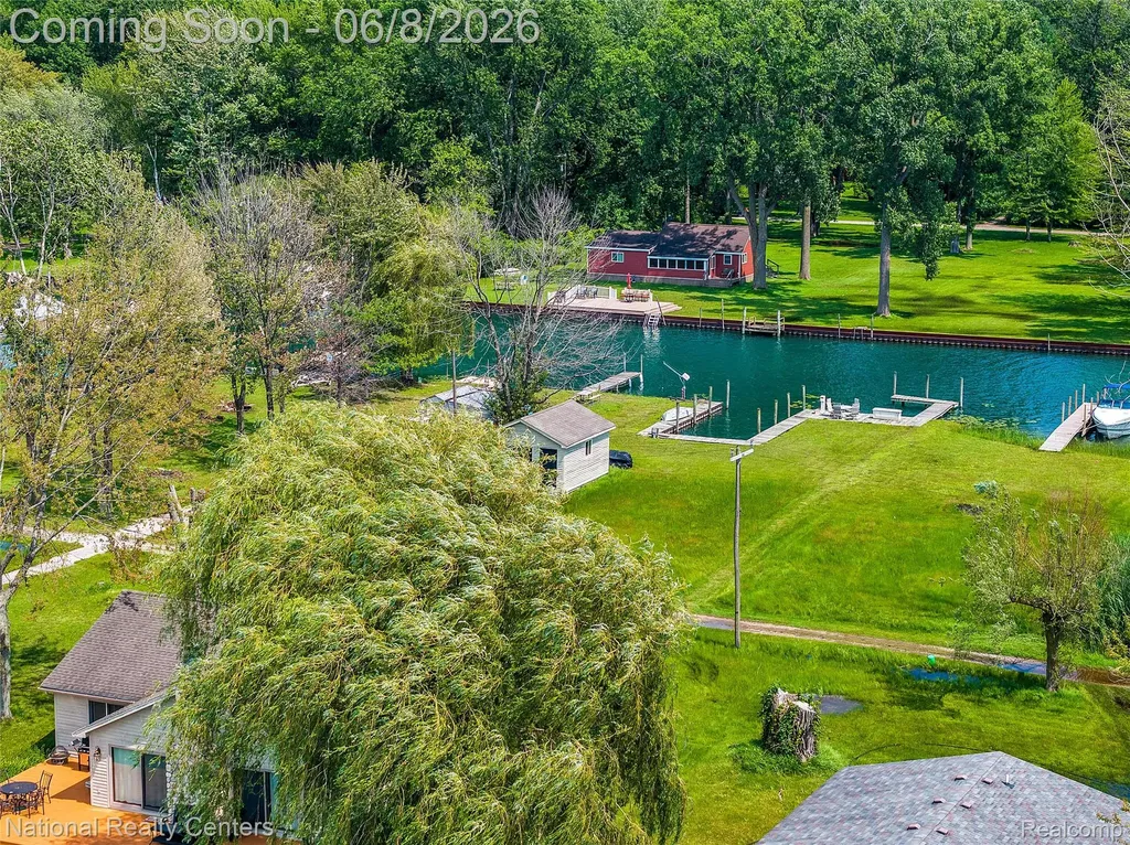 290 Kama Court Algonac City MI 48001