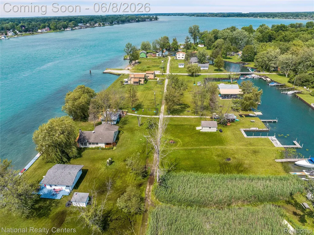 290 Kama Court Algonac City MI 48001
