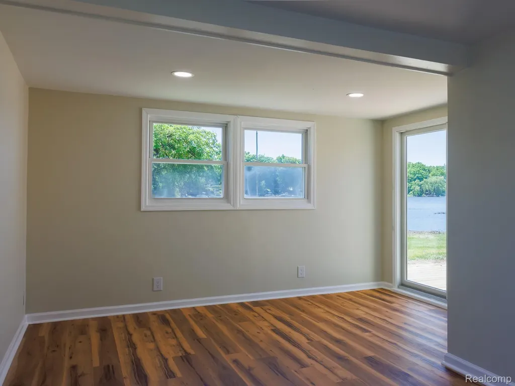 11560 Island Ct Court Hartland Township MI 48353