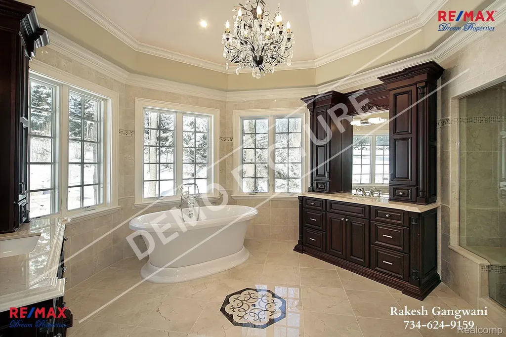 31111 Lahser Road Beverly Hills Village MI 48025