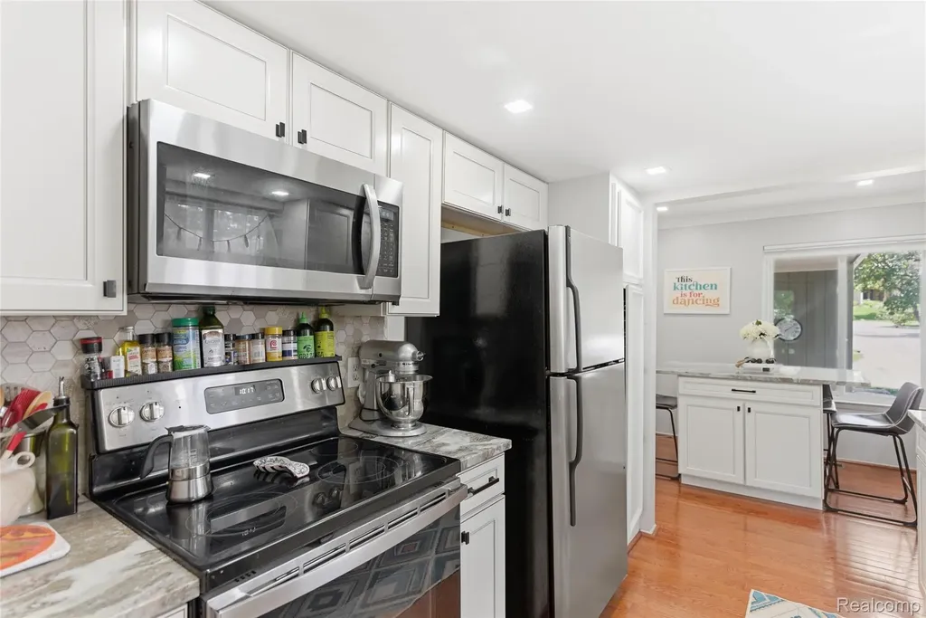 868 Yorktown Court Northville City MI 48167