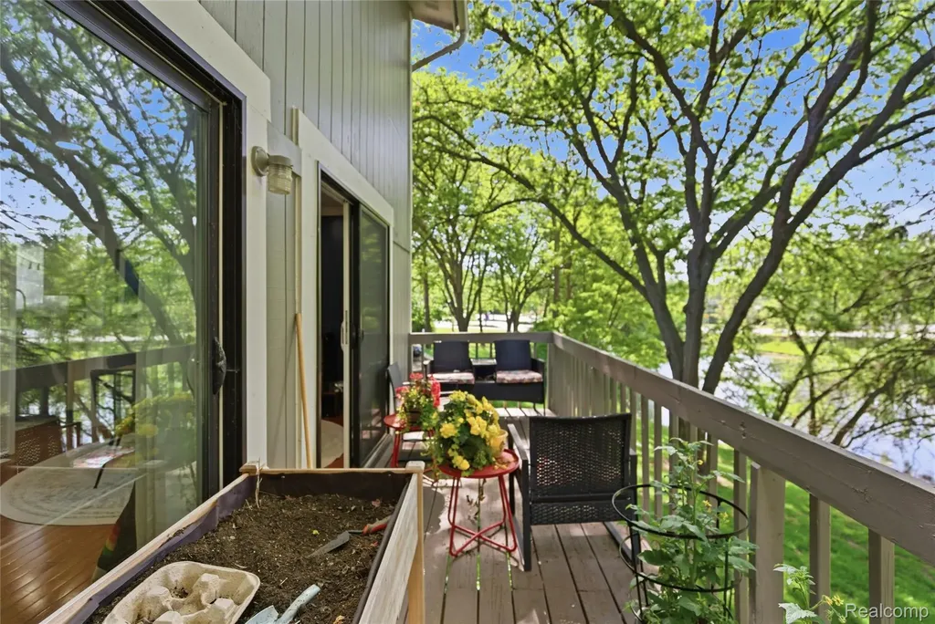 868 Yorktown Court Northville City MI 48167