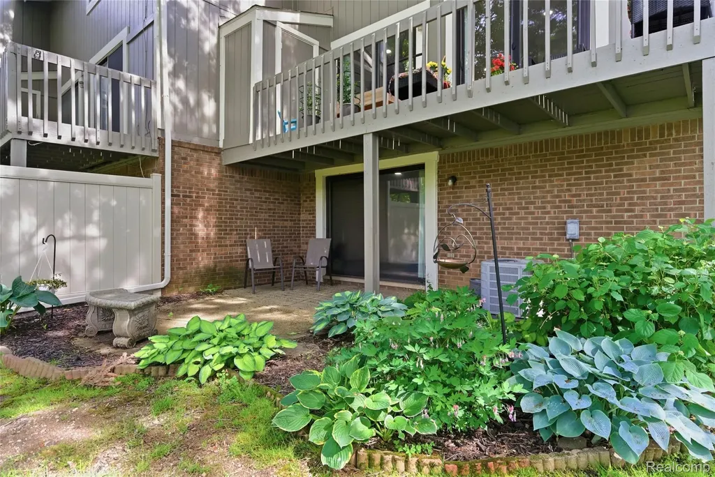 868 Yorktown Court Northville City MI 48167