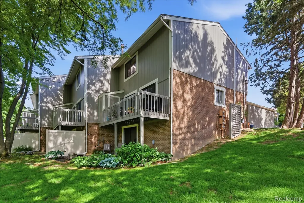 868 Yorktown Court Northville City MI 48167