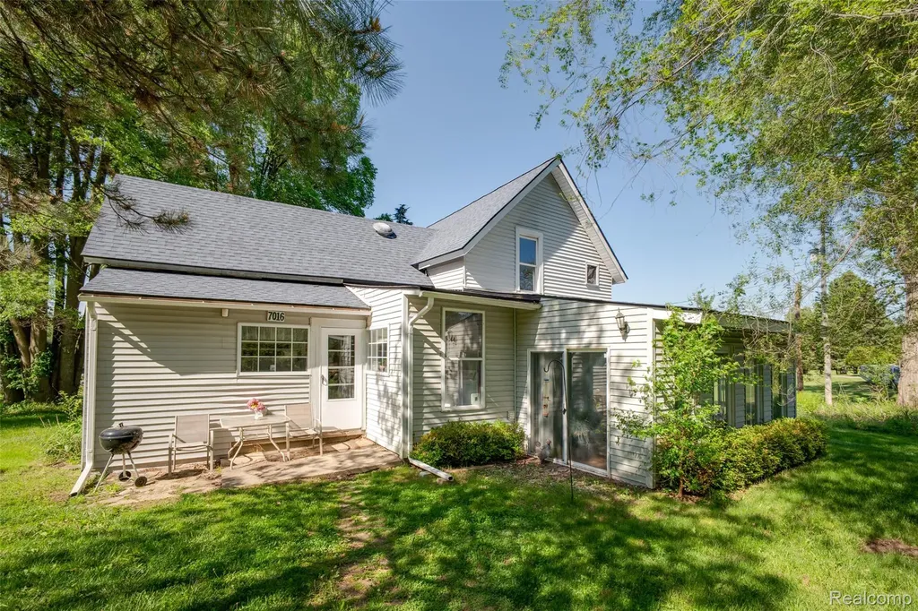 7016 Davison Road Davison Township MI 48423