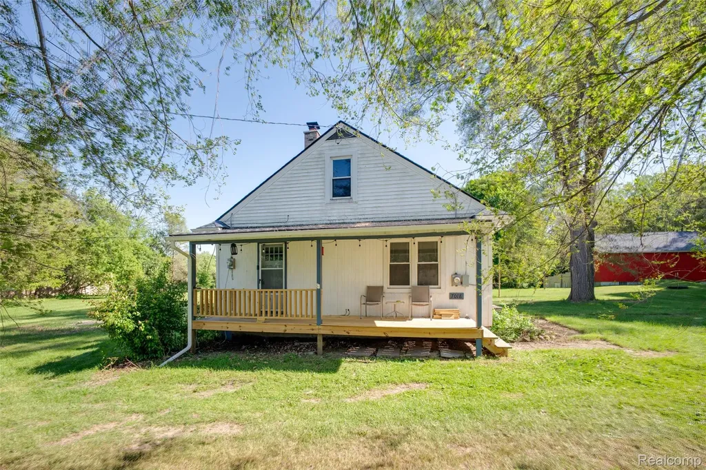 7016 Davison Road Davison Township MI 48423