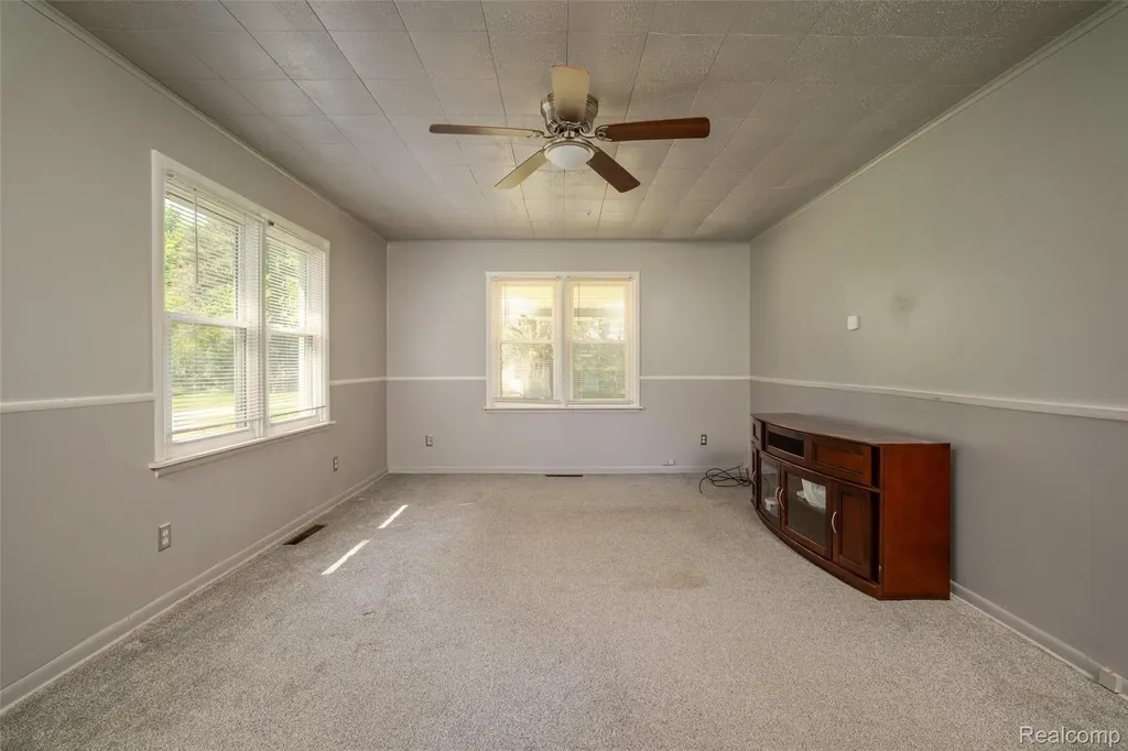 7016 Davison Road Davison Township MI 48423
