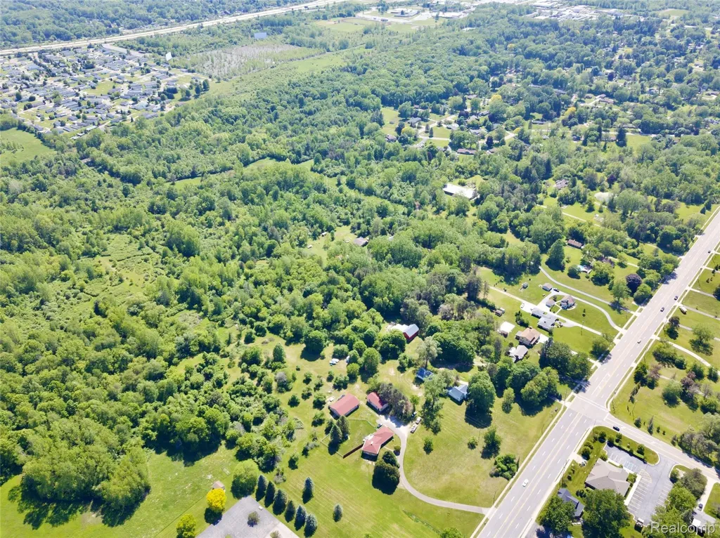 7016 Davison Road Davison Township MI 48423