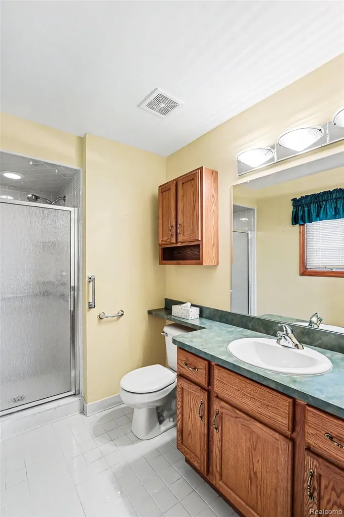 50829 Raintree Circle Chesterfield Township MI 48047