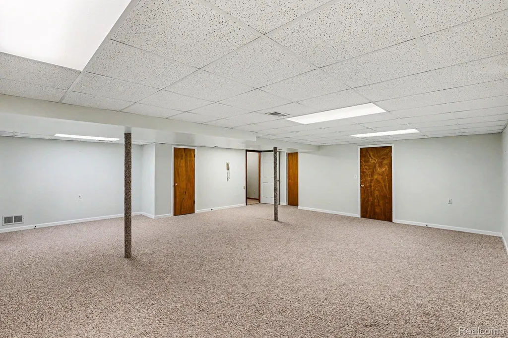50829 Raintree Circle Chesterfield Township MI 48047