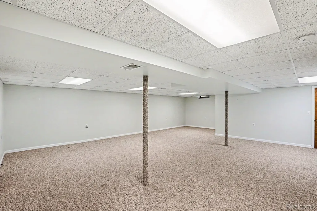 50829 Raintree Circle Chesterfield Township MI 48047
