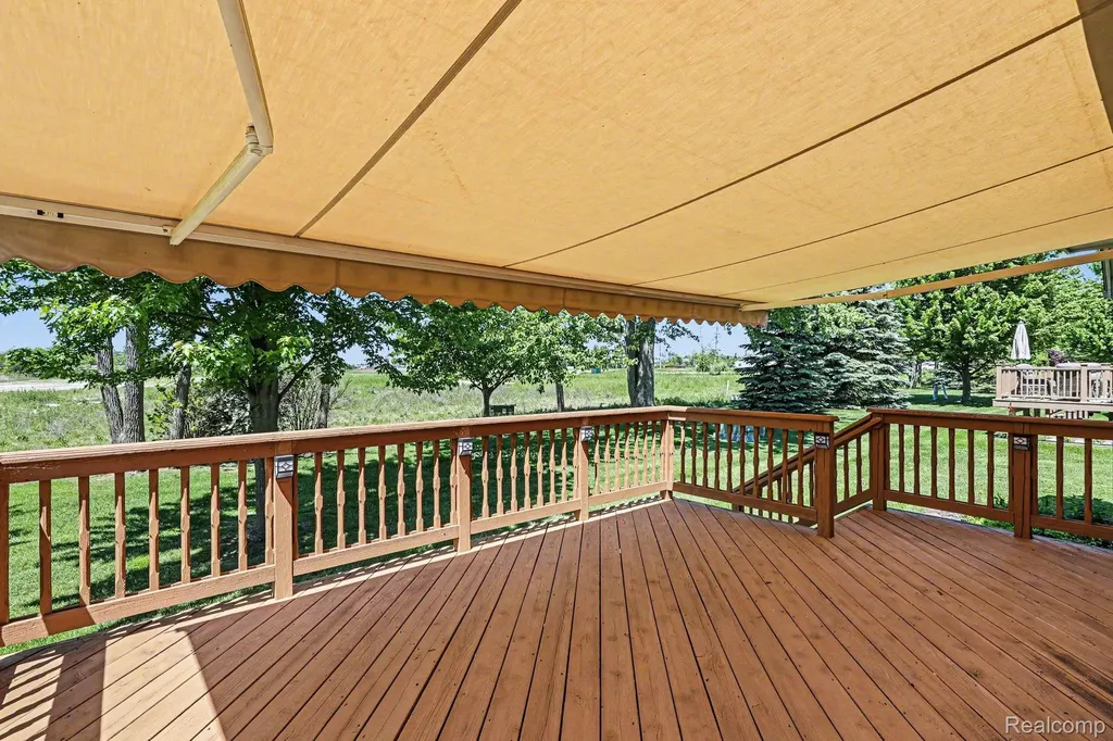50829 Raintree Circle Chesterfield Township MI 48047