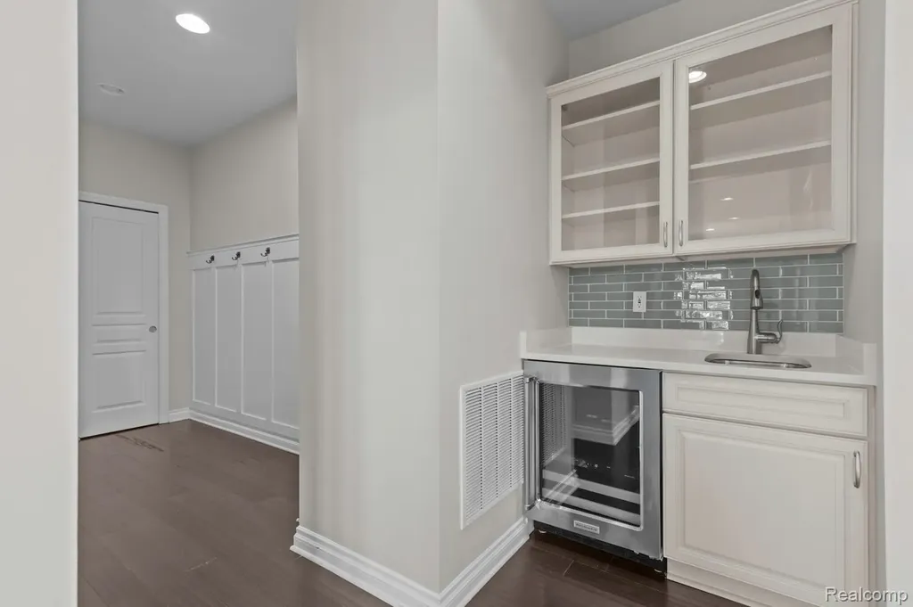 1526 Hickory Ridge Court Canton Charter Township MI 48187