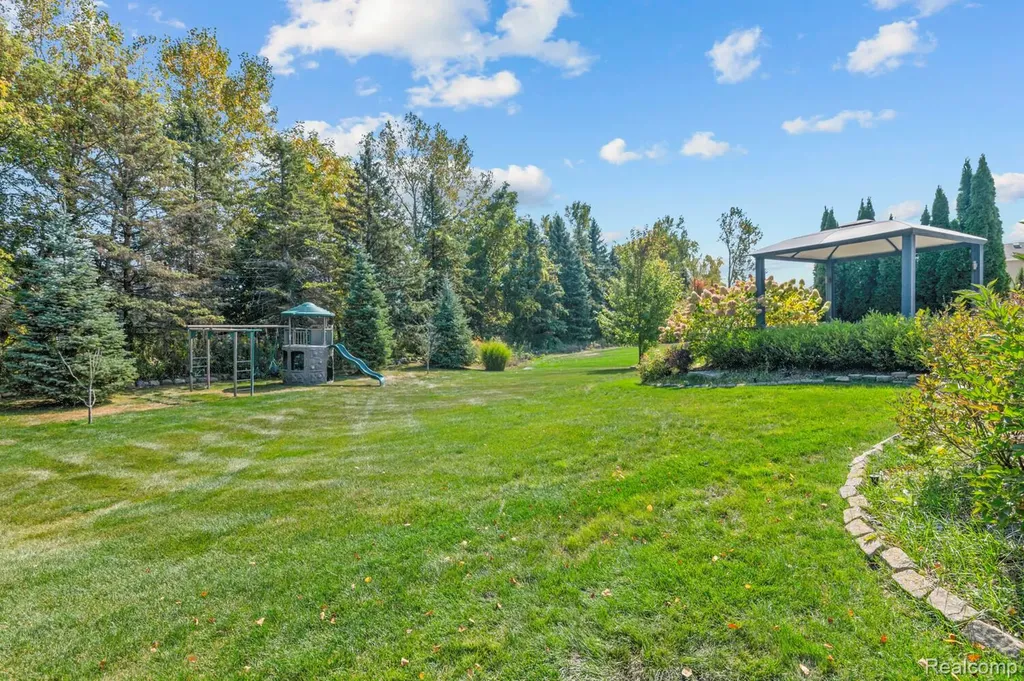 1526 Hickory Ridge Court Canton Charter Township MI 48187