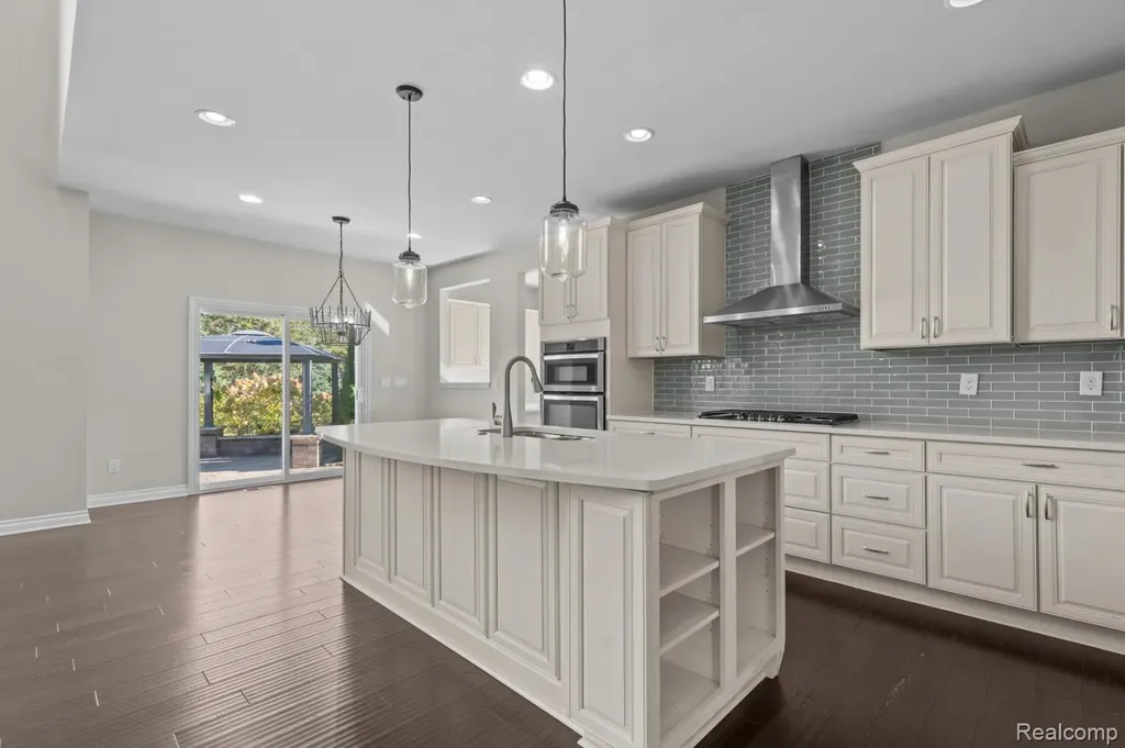 1526 Hickory Ridge Court Canton Charter Township MI 48187