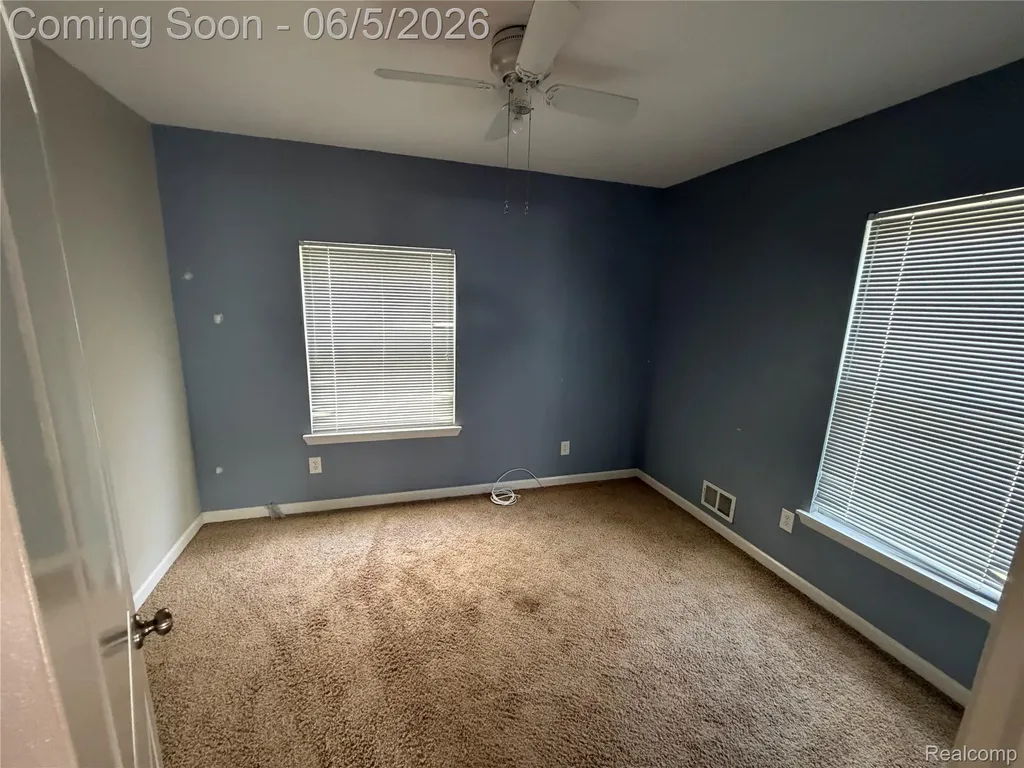 47 Osceola Drive Pontiac City MI 48341