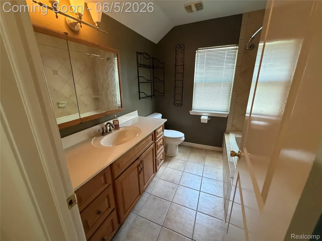 47 Osceola Drive Pontiac City MI 48341