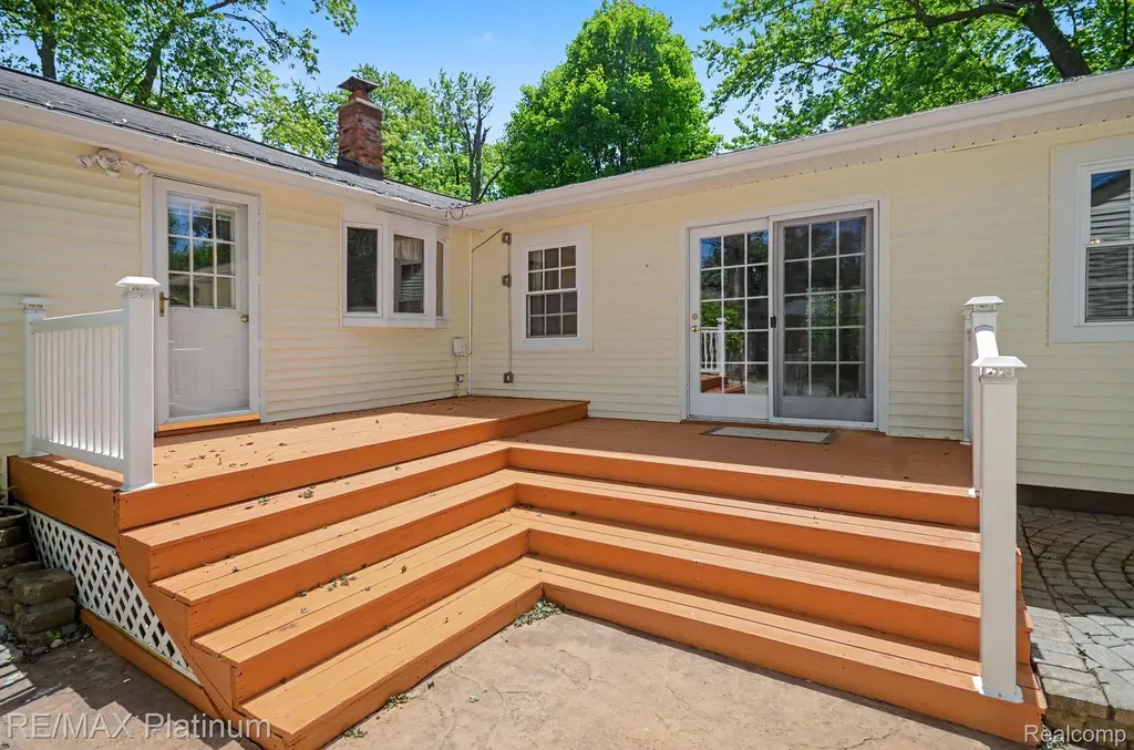 968 Beckley Avenue Oxford Charter Township MI 48371