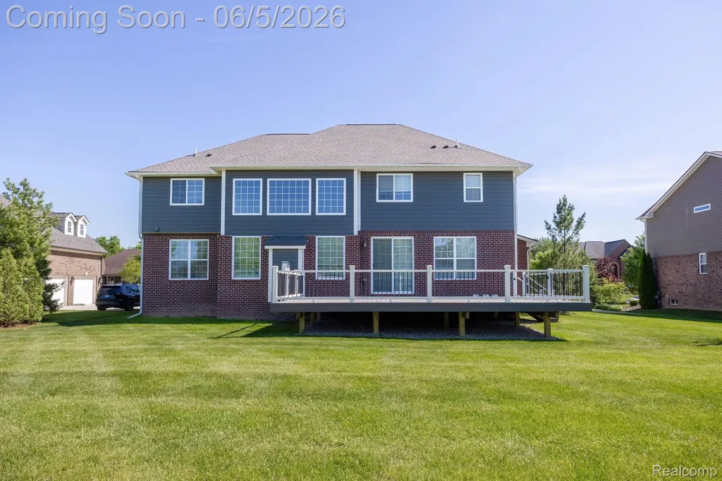57558 Stoneleigh Drive Lyon Charter Township MI 48178