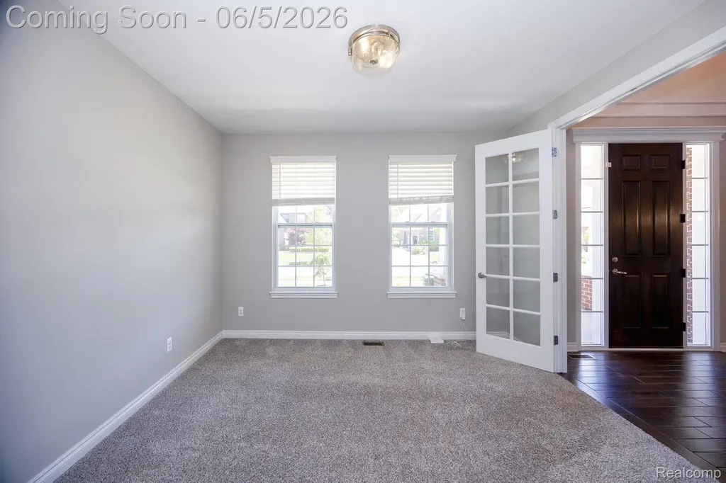 57558 Stoneleigh Drive Lyon Charter Township MI 48178