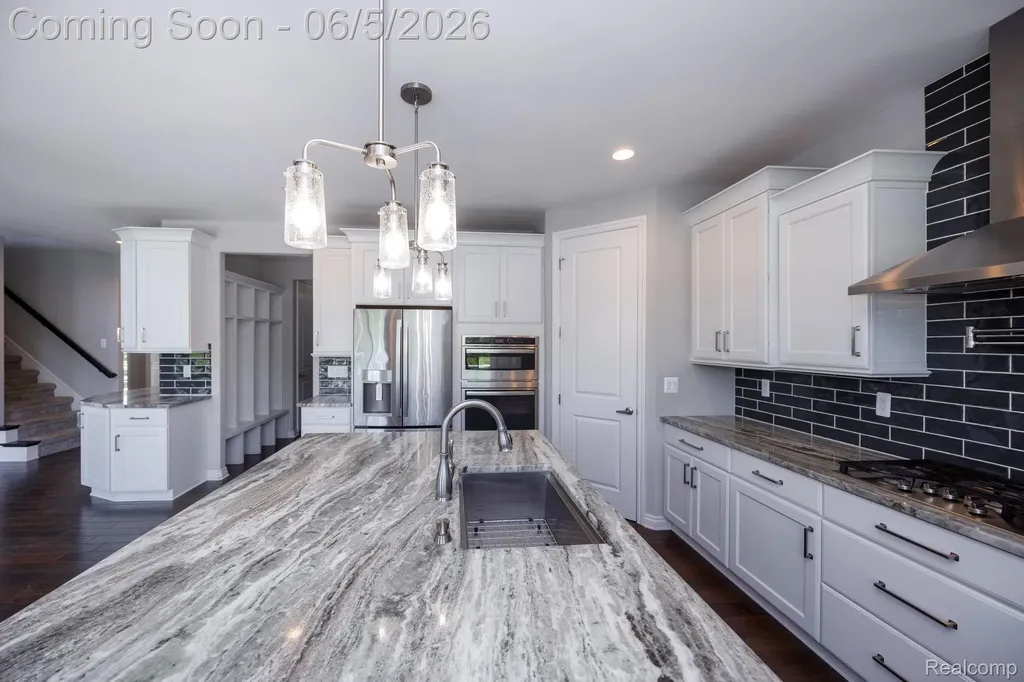 57558 Stoneleigh Drive Lyon Charter Township MI 48178