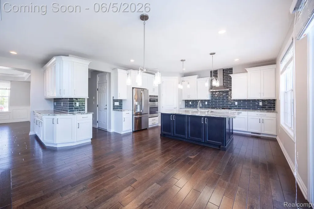 57558 Stoneleigh Drive Lyon Charter Township MI 48178