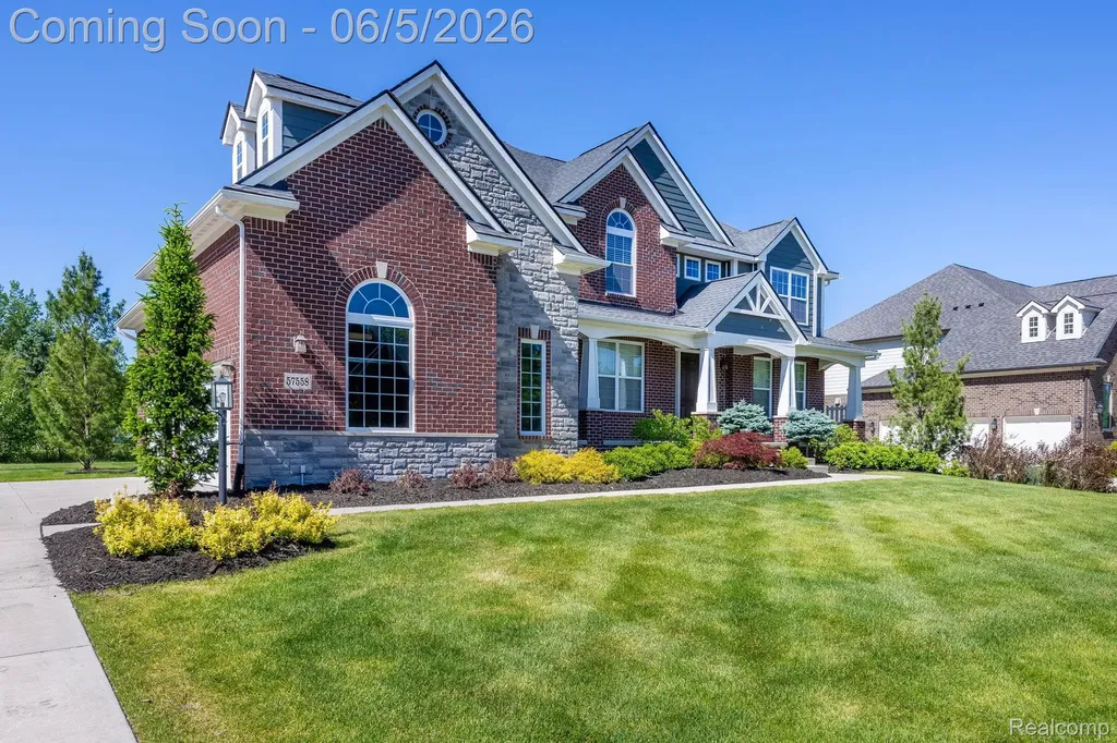 57558 Stoneleigh Drive Lyon Charter Township MI 48178