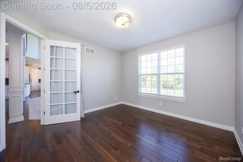 57558 Stoneleigh Drive Lyon Charter Township MI 48178