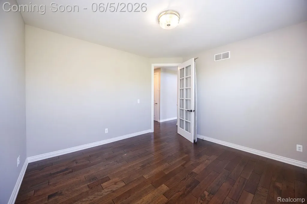 57558 Stoneleigh Drive Lyon Charter Township MI 48178