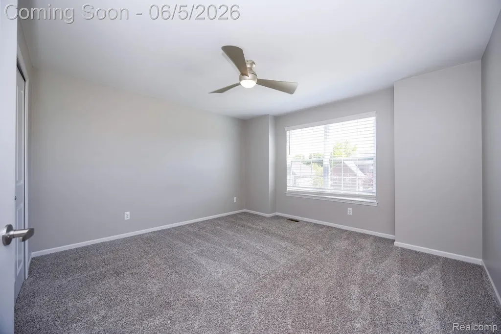 57558 Stoneleigh Drive Lyon Charter Township MI 48178