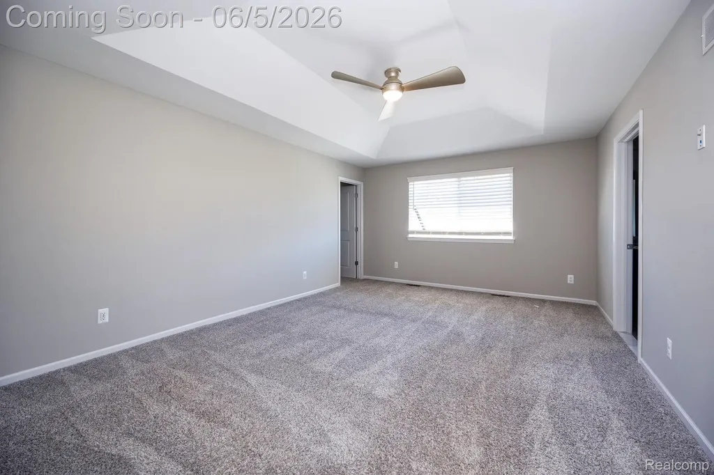 57558 Stoneleigh Drive Lyon Charter Township MI 48178