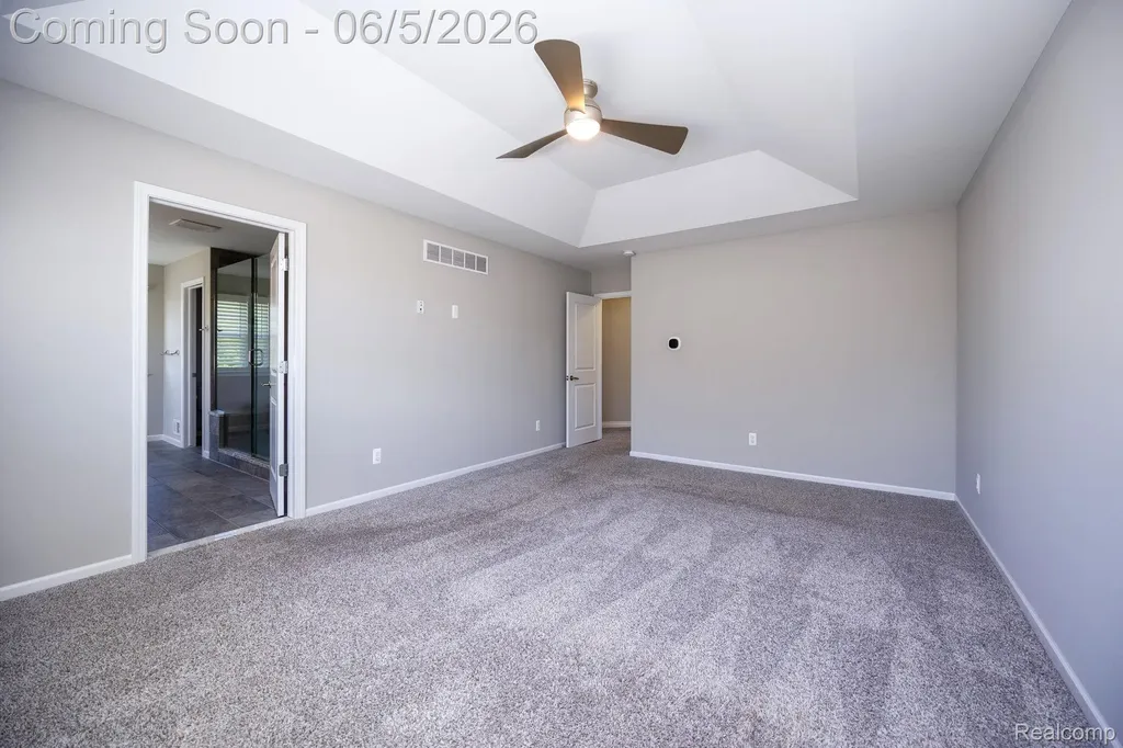 57558 Stoneleigh Drive Lyon Charter Township MI 48178