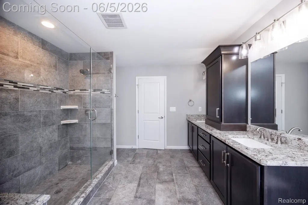 57558 Stoneleigh Drive Lyon Charter Township MI 48178