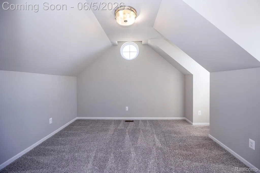 57558 Stoneleigh Drive Lyon Charter Township MI 48178