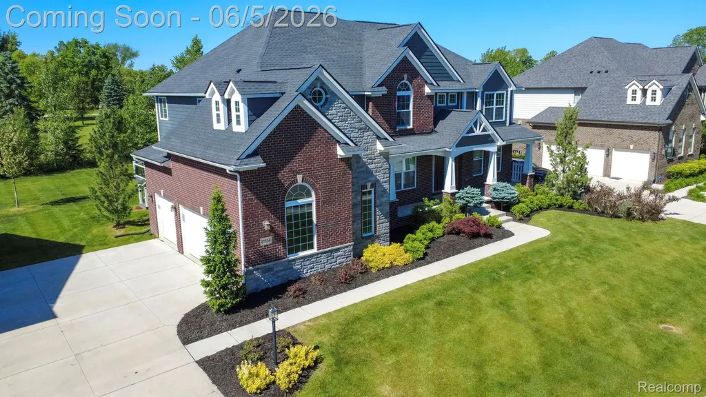 57558 Stoneleigh Drive Lyon Charter Township MI 48178