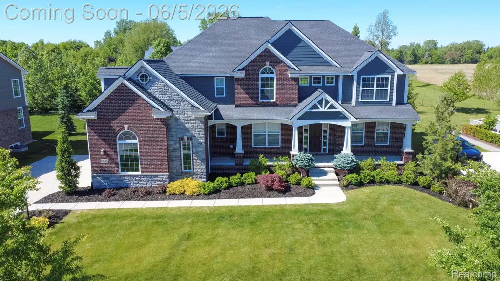 57558 Stoneleigh Drive Lyon Charter Township MI 48178