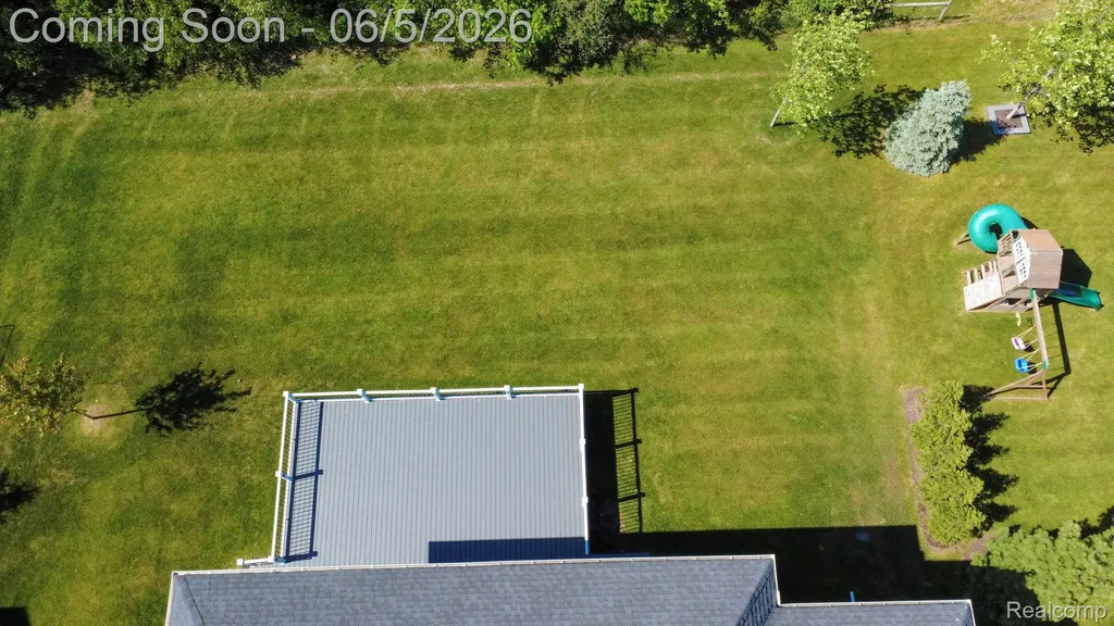 57558 Stoneleigh Drive Lyon Charter Township MI 48178